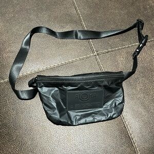 Aloha Black Hip Pack